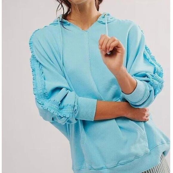 Free People Tops - Free People XOXO Sweatshirt XS NEW
